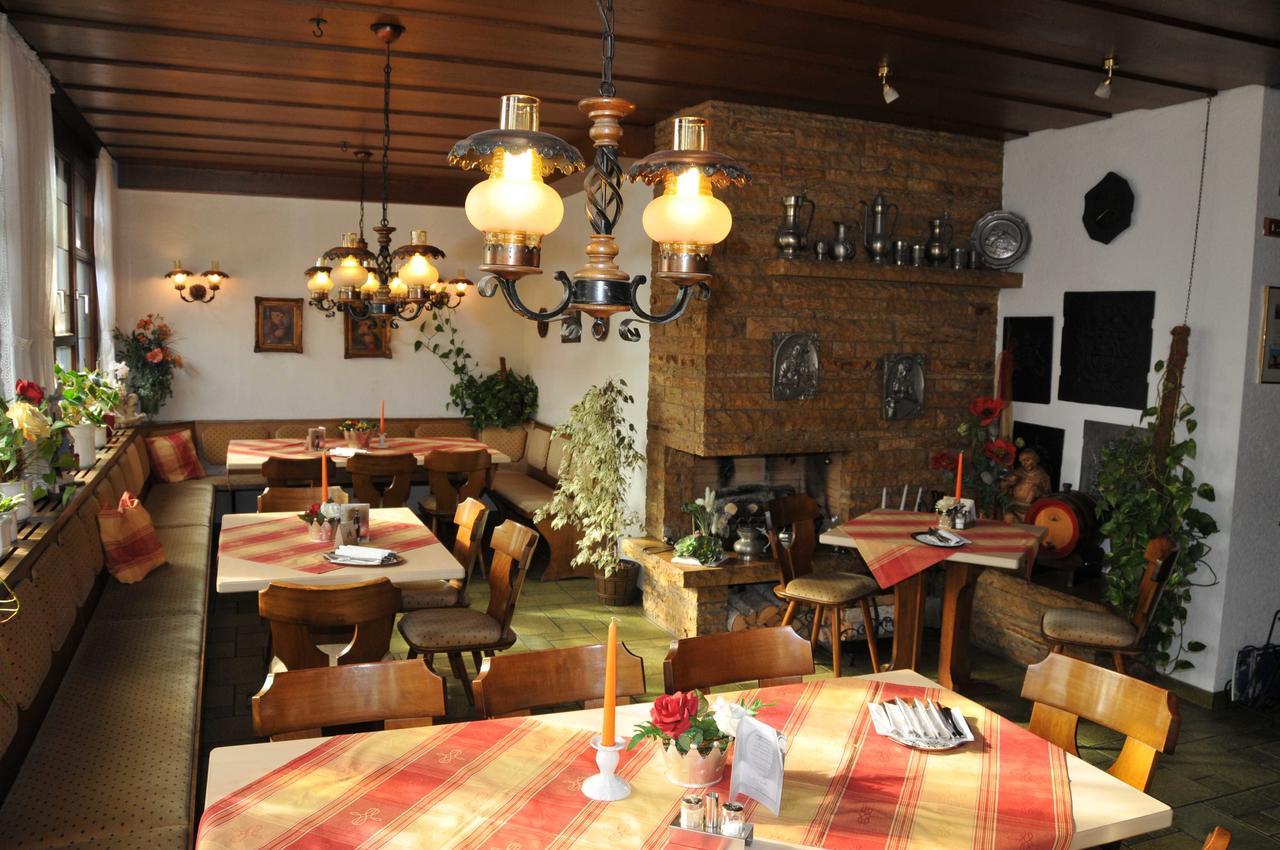 Hotel Gasthof Ratstube Kirchheim unter Teck Exteriör bild